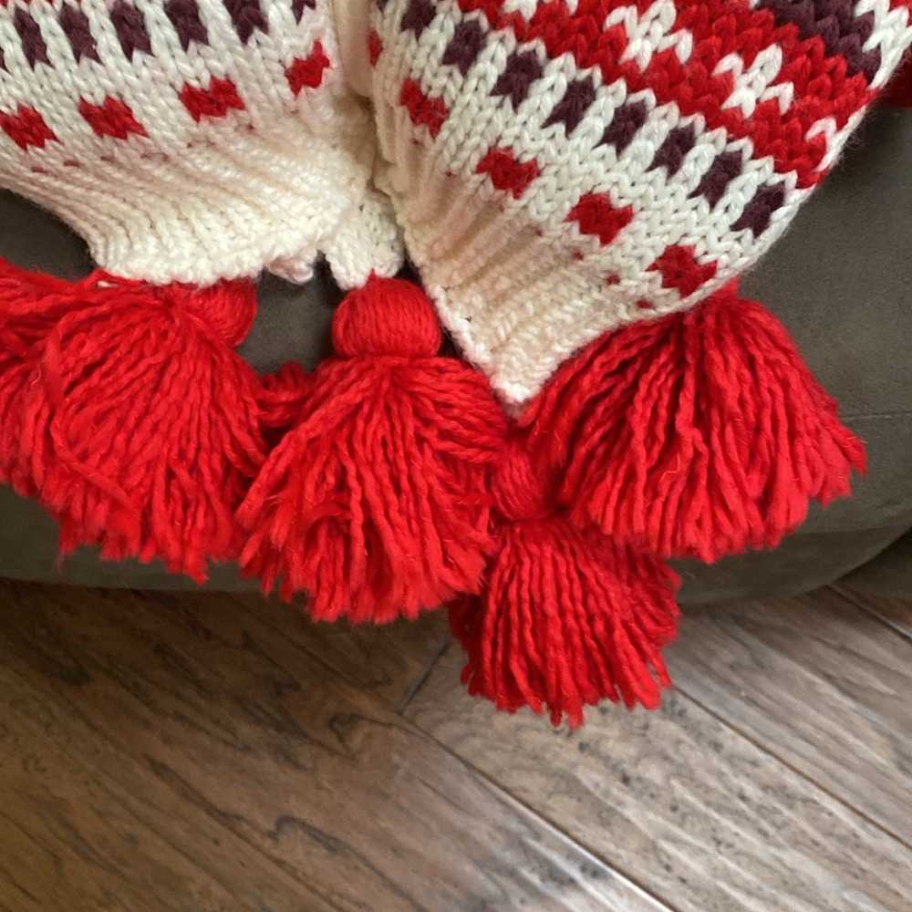 Opalhouse Red and White Knit Blanket - Picture 3 of 6